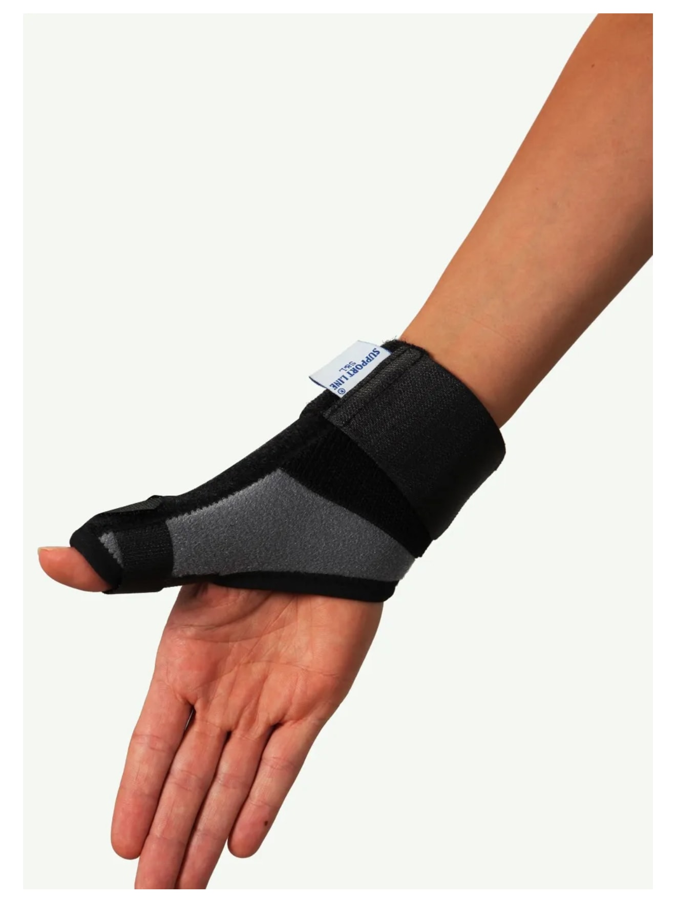 Basko Daumenorthese ist die Bandage, die die Daumenbewegung einschränkt